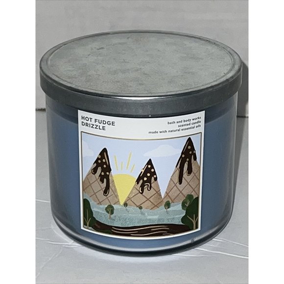 Bath & Body Works HOT FUDGE DRIZZLE 3-Wick Scented Candle 14.5oz NEW - Picture 2 of 11